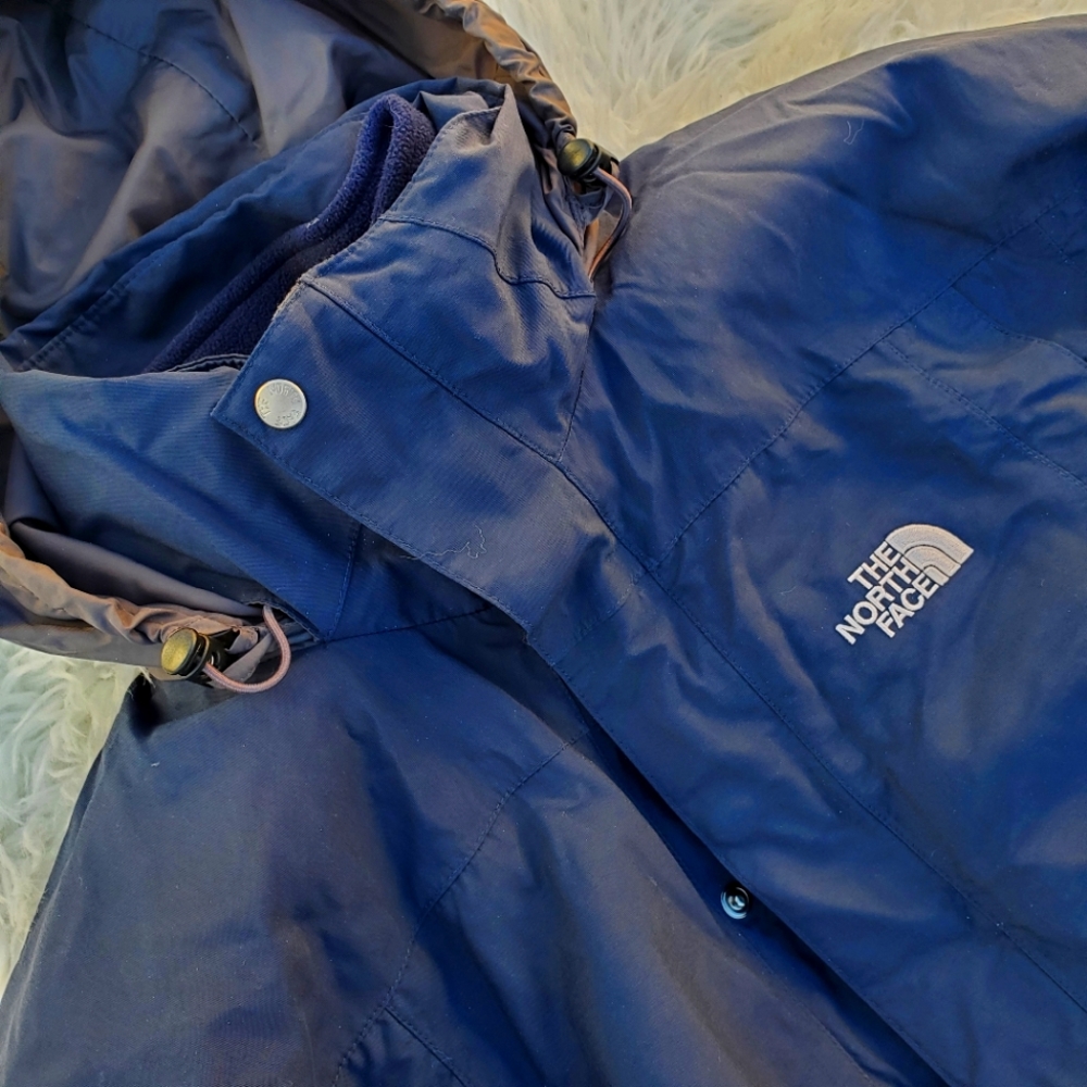 North Face HyVent Navy Blue winter Ski Jacket